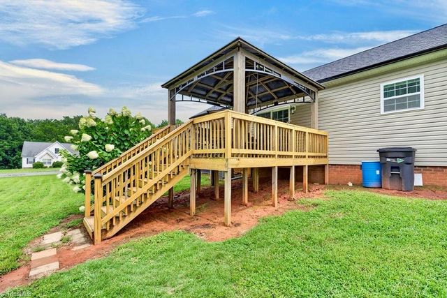 1018 Carson James Drive, Boonville, NC 27011