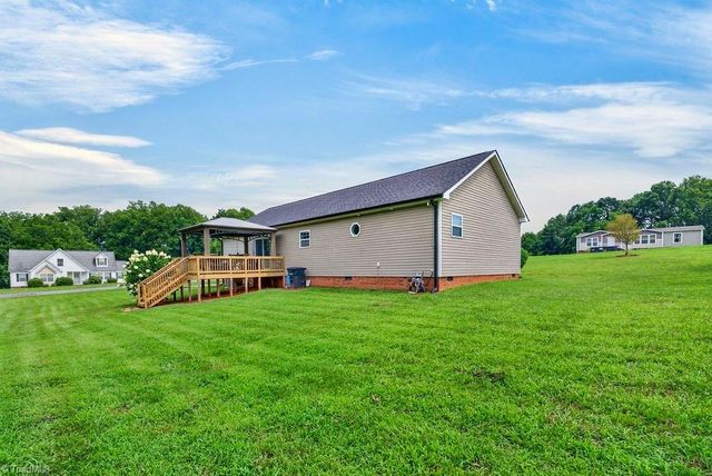 1018 Carson James Drive, Boonville, NC 27011