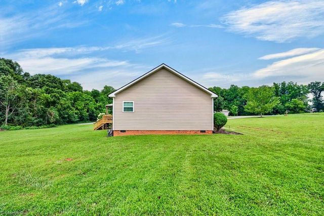 1018 Carson James Drive, Boonville, NC 27011