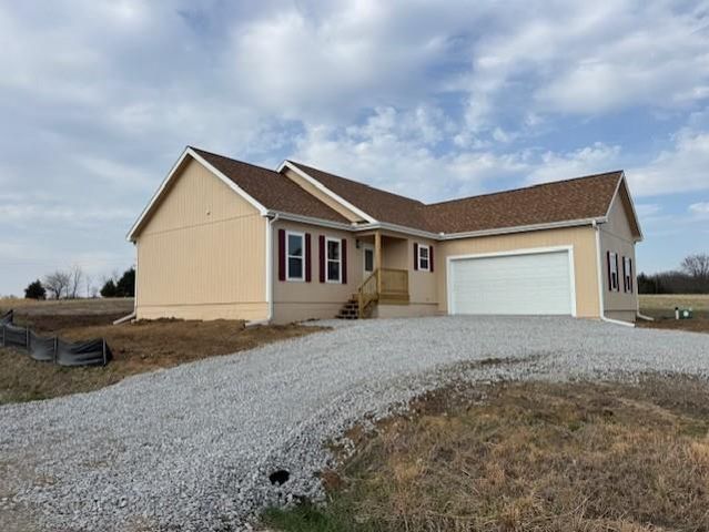 1881 Lake Viking Terrace, Gallatin, MO 64640