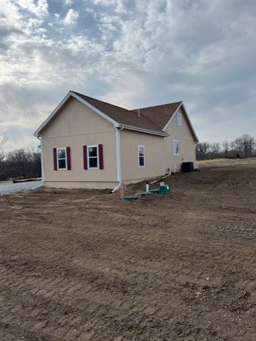 1881 Lake Viking Terrace, Gallatin, MO 64640