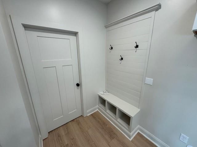 1881 Lake Viking Terrace, Gallatin, MO 64640