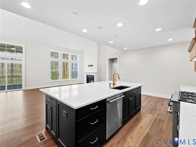 15806 Maclear Dr, Midlothian, VA 23112