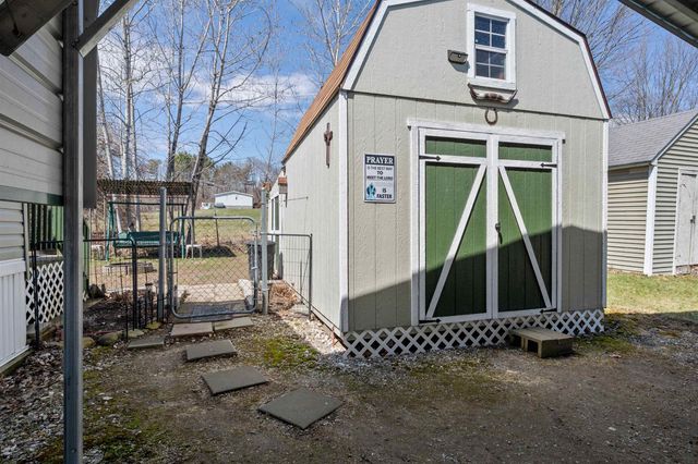 7 Lilac Lane, Pittsfield, NH 03263