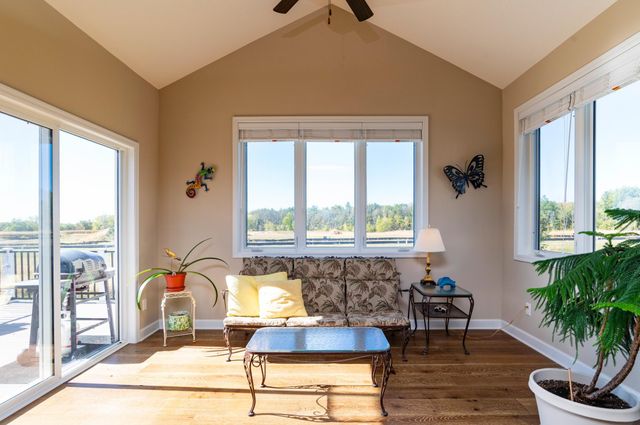 1902 Fulton Road, Carver, MN 55315