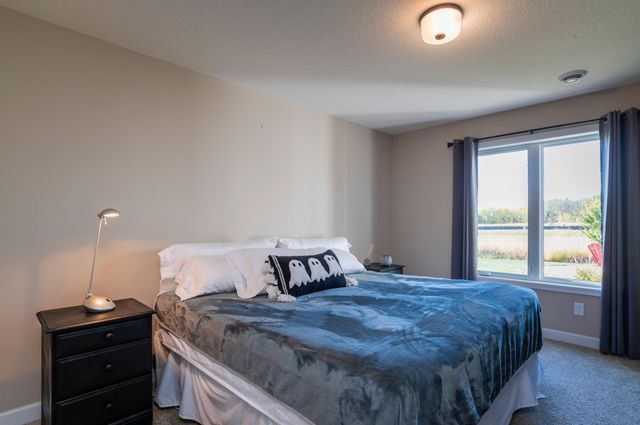 1902 Fulton Road, Carver, MN 55315