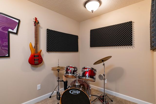 1902 Fulton Road, Carver, MN 55315