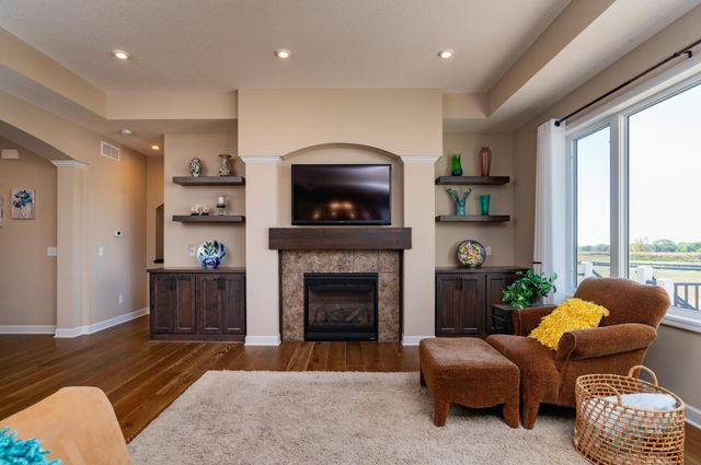 1902 Fulton Road, Carver, MN 55315