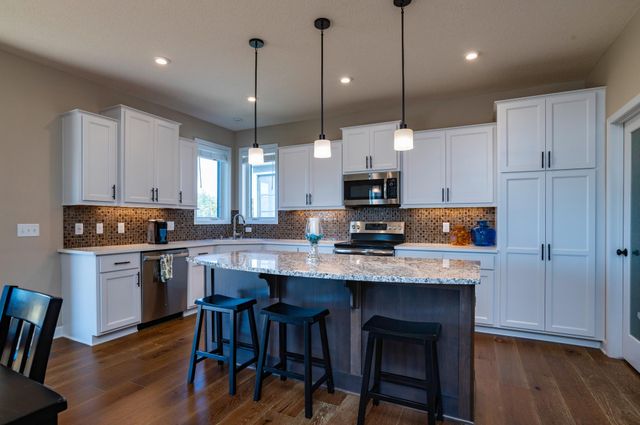 1902 Fulton Road, Carver, MN 55315