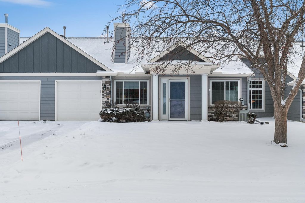 9909 Tamarack Cove, Woodbury, MN 55125