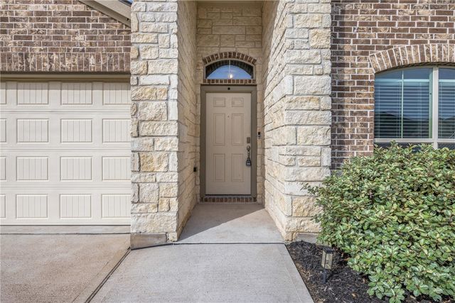 1939 Thorndyke Lane, Bryan, TX 77807