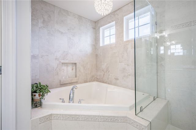 18 Caboose Circle, Chili, NY 14514