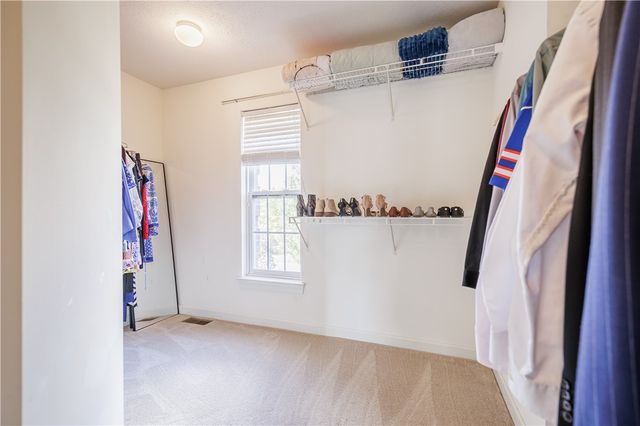 18 Caboose Circle, Chili, NY 14514