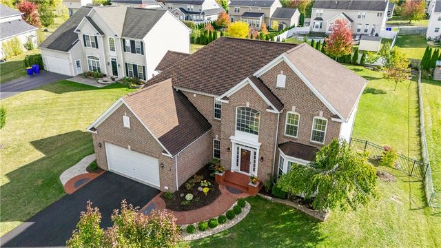 18 Caboose Circle, Chili, NY 14514