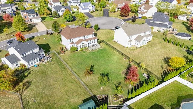 18 Caboose Circle, Chili, NY 14514