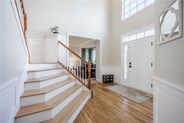 18 Caboose Circle, Chili, NY 14514