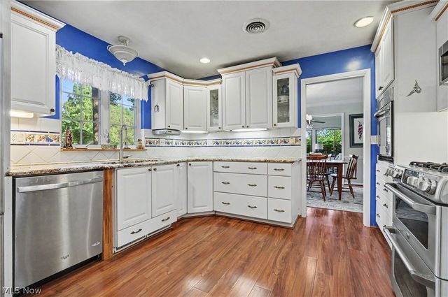 671 S Sheraton Drive, Akron, OH 44319