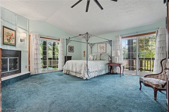 671 S Sheraton Drive, Akron, OH 44319