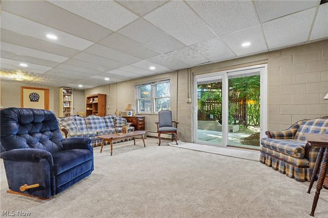 671 S Sheraton Drive, Akron, OH 44319