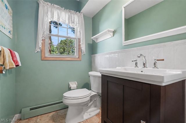 671 S Sheraton Drive, Akron, OH 44319