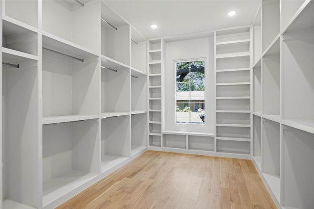 7033 Chantilly Lane, Dallas, TX 75214