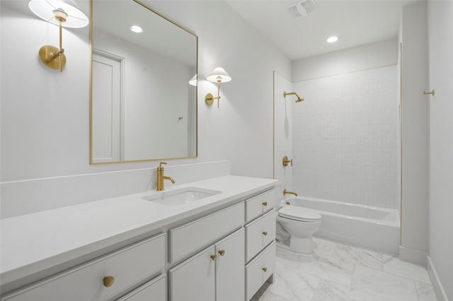 7033 Chantilly Lane, Dallas, TX 75214