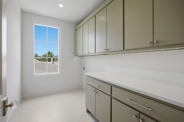 7033 Chantilly Lane, Dallas, TX 75214