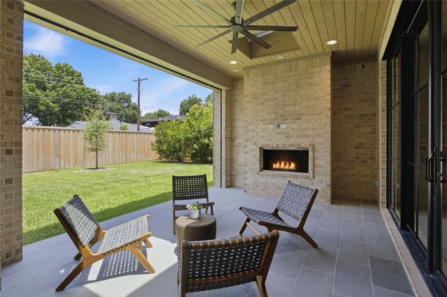 7033 Chantilly Lane, Dallas, TX 75214