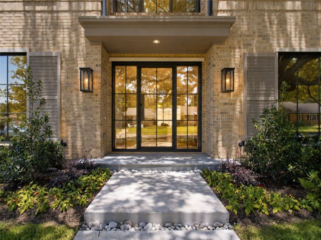 7033 Chantilly Lane, Dallas, TX 75214