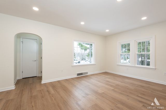 1015 Grandview Avenue, Lockport, IL 60441