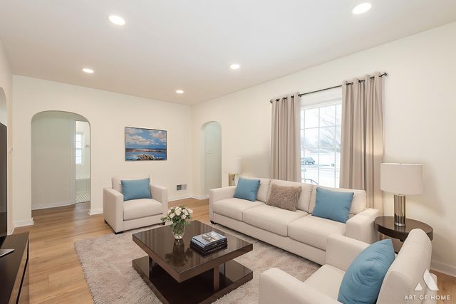 1015 Grandview Avenue, Lockport, IL 60441