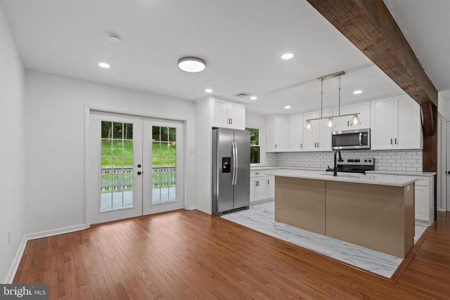 1016 W BOOT RD, Downingtown, PA 19335