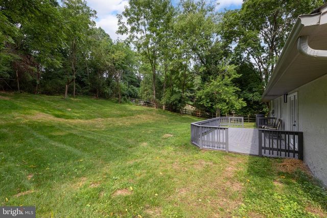 1016 W BOOT RD, Downingtown, PA 19335