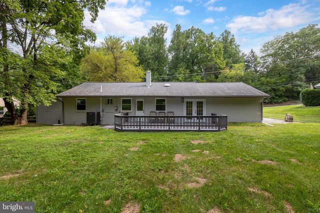 1016 W BOOT RD, Downingtown, PA 19335