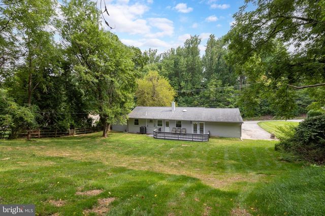 1016 W BOOT RD, Downingtown, PA 19335