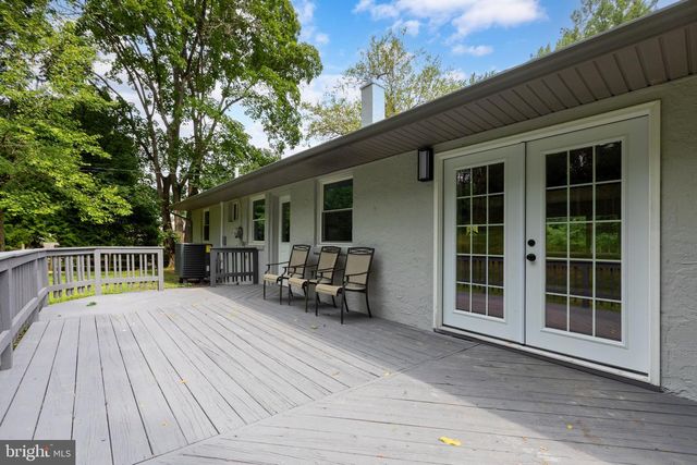 1016 W BOOT RD, Downingtown, PA 19335