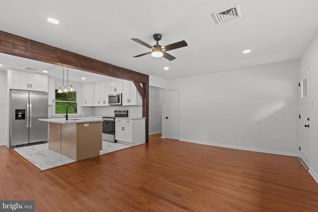 1016 W BOOT RD, Downingtown, PA 19335
