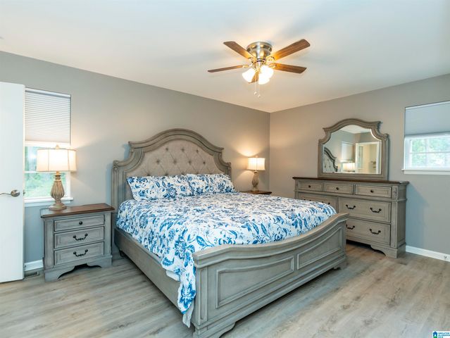 500 CROSSCREEK TRAIL, Pelham, AL 35124