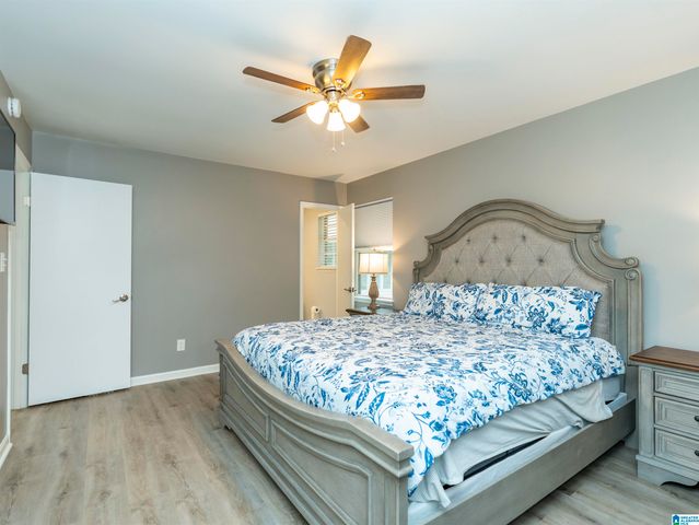 500 CROSSCREEK TRAIL, Pelham, AL 35124