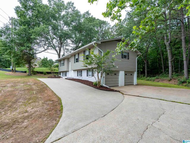 500 CROSSCREEK TRAIL, Pelham, AL 35124