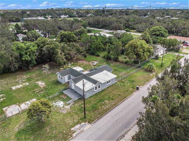 205 E CORNELL STREET, Avon Park, FL 33825