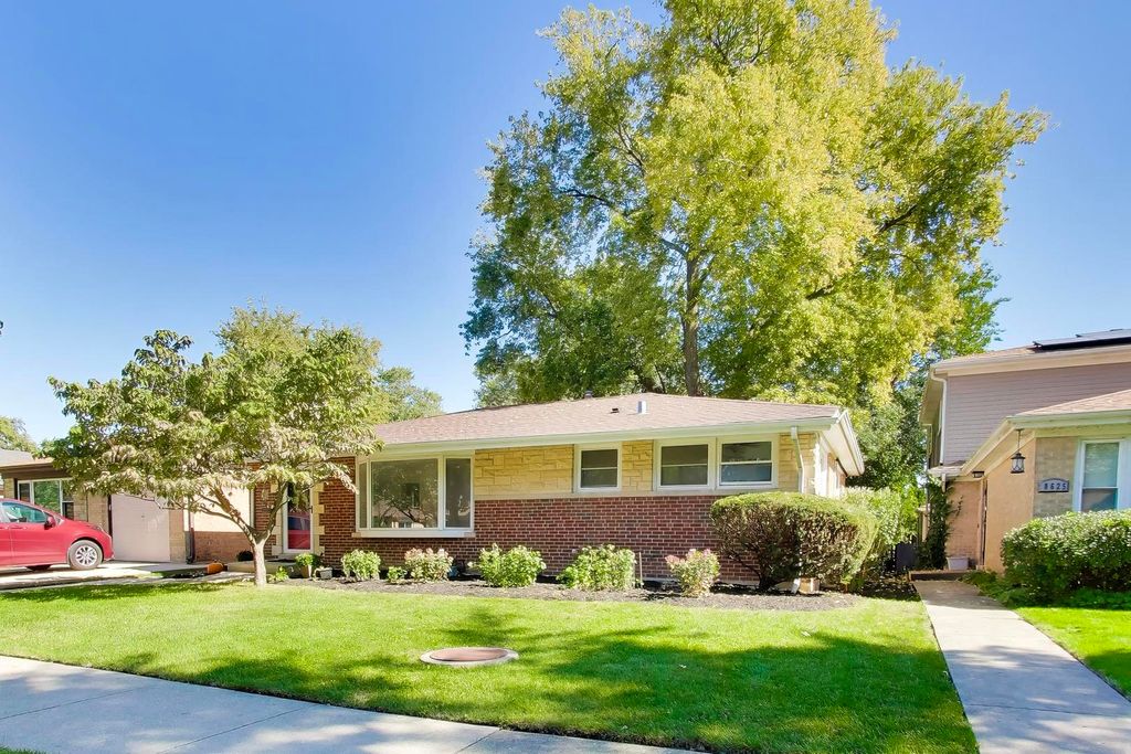 8631 Central Park Avenue, Skokie, IL 60076 — photo 2