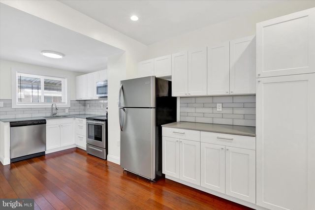 3336 E THOMPSON ST, Philadelphia, PA 19134