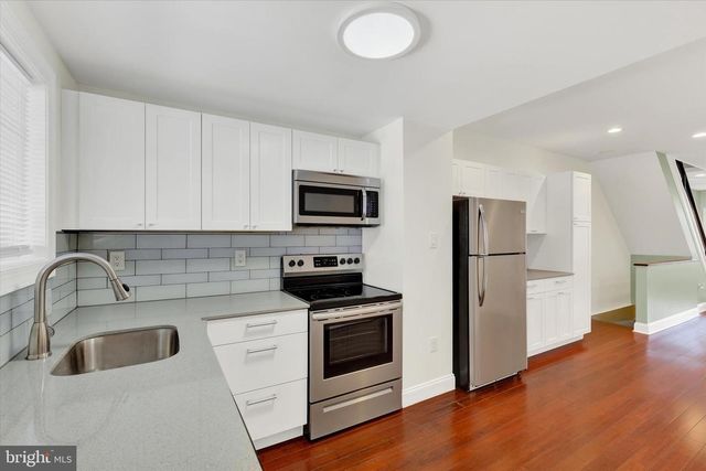 3336 E THOMPSON ST, Philadelphia, PA 19134