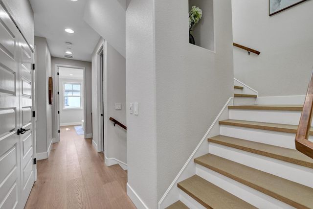 136 Avellino Way, Mountain View, CA 94043