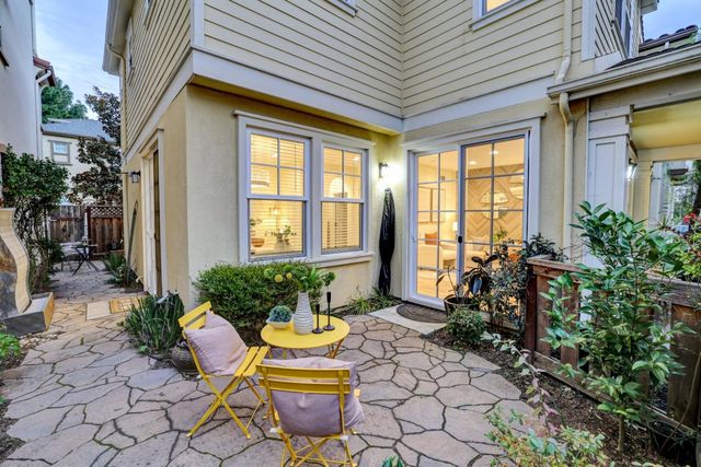 136 Avellino Way, Mountain View, CA 94043