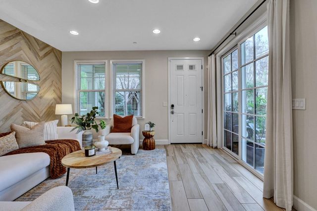 136 Avellino Way, Mountain View, CA 94043