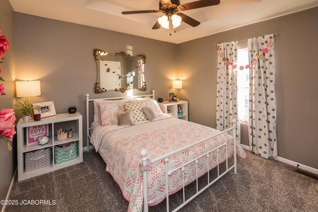 5314 WESTWARD LANE, Jefferson City, MO 65109