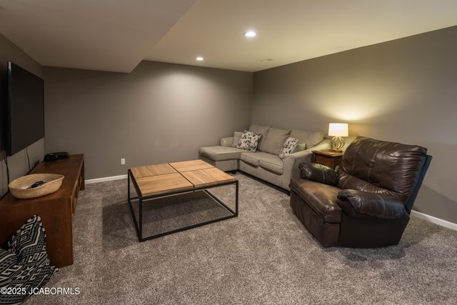 5314 WESTWARD LANE, Jefferson City, MO 65109