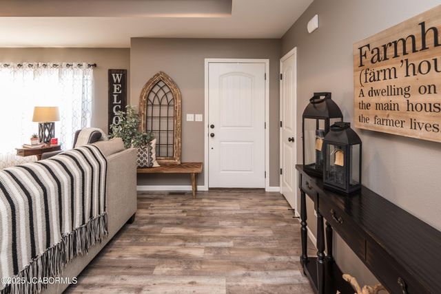 5314 WESTWARD LANE, Jefferson City, MO 65109